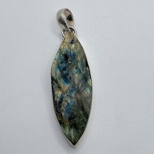 Vtg Raw Labradorite Marquis Diamond Shape Pendant Silver Tone Metal 2.5”